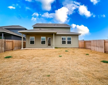 1532 Homestead Farms Dr - Photo Thumbnail 25