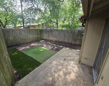7102 Dan Jean Dr - Photo Thumbnail 10
