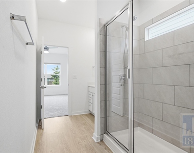 10925 Tildon Ave - Photo Thumbnail 12