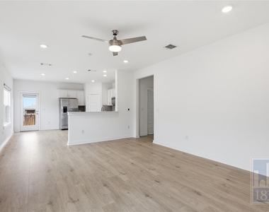 10925 Tildon Ave - Photo Thumbnail 5