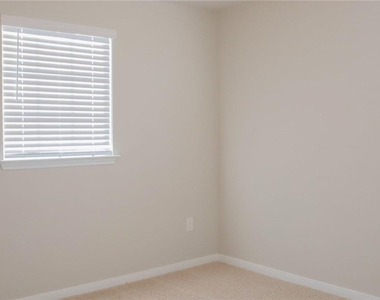14015 Macquarie Dr - Photo Thumbnail 24