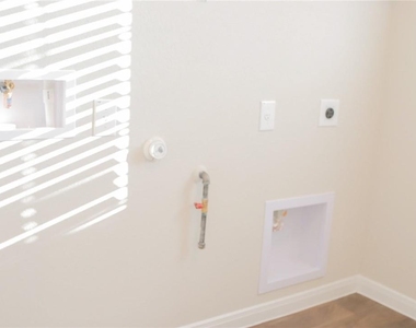14015 Macquarie Dr - Photo Thumbnail 25