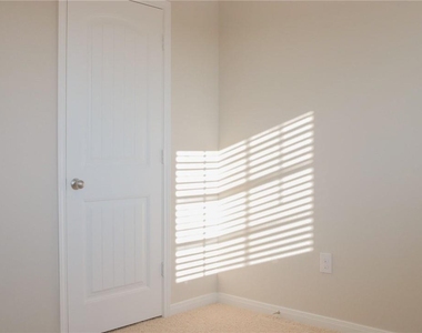 14015 Macquarie Dr - Photo Thumbnail 22