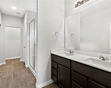 14015 Macquarie Dr - Photo Thumbnail 13