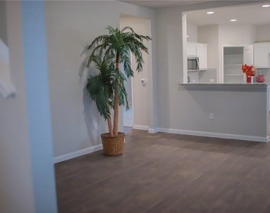 14015 Macquarie Dr - Photo Thumbnail 8