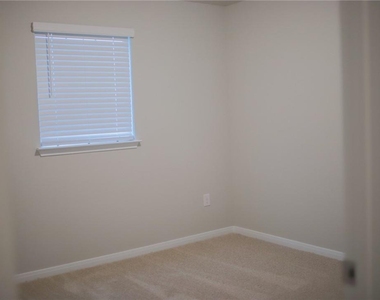 14015 Macquarie Dr - Photo Thumbnail 21