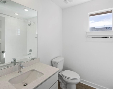 7911 Linda Michelle Ln - Photo Thumbnail 12