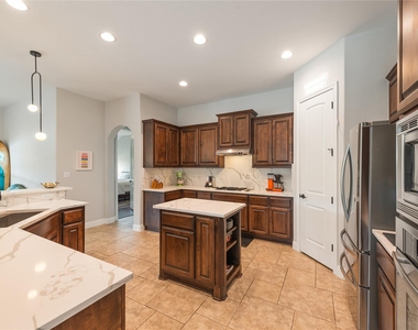 12305 Lostwood Cir - Photo Thumbnail 11