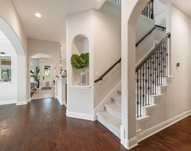 12305 Lostwood Cir - Photo Thumbnail 2