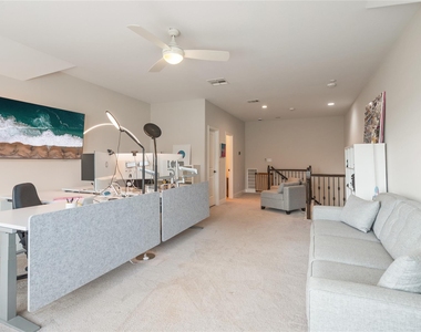 12305 Lostwood Cir - Photo Thumbnail 21