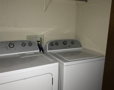 1303 N Bishop - Photo Thumbnail 11