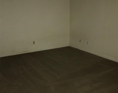 1303 N Bishop - Photo Thumbnail 6