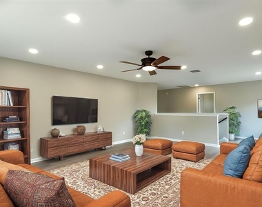 2412 Willow Way - Photo Thumbnail 13