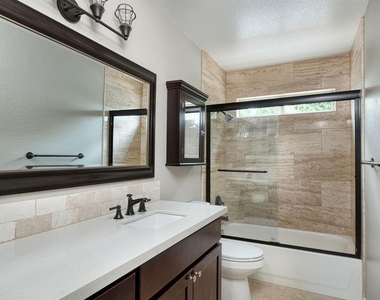 2412 Willow Way - Photo Thumbnail 21