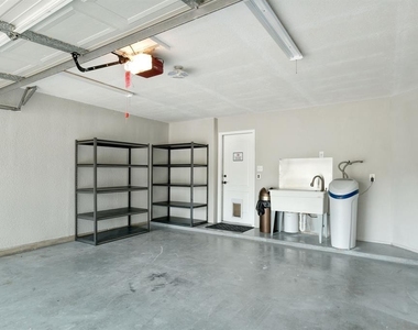 2412 Willow Way - Photo Thumbnail 24