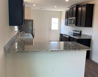108 N Allington Cir - Photo Thumbnail 10