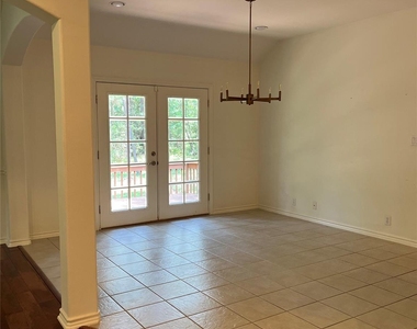112 Huelo Ct - Photo Thumbnail 2
