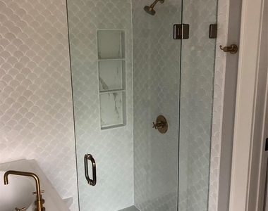 104 W 33rd St - Photo Thumbnail 6