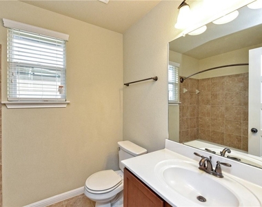9205 Sweetgum Dr - Photo Thumbnail 21