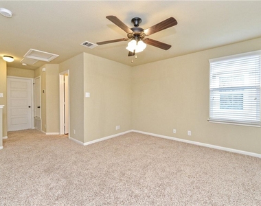 9205 Sweetgum Dr - Photo Thumbnail 13