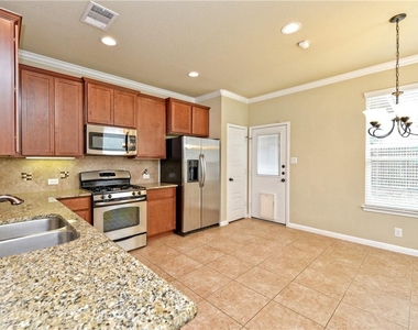 9205 Sweetgum Dr - Photo Thumbnail 11