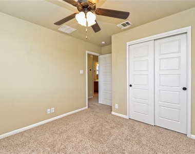 9205 Sweetgum Dr - Photo Thumbnail 20