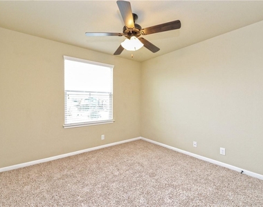 9205 Sweetgum Dr - Photo Thumbnail 22