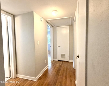 4037 Conga Street - Photo Thumbnail 13