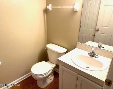 155 Southern Bridge Boulevard - Photo Thumbnail 4