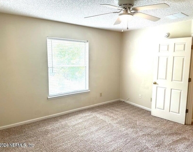 155 Southern Bridge Boulevard - Photo Thumbnail 2