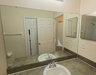 6428 Hannah Stables Drive - Photo Thumbnail 4