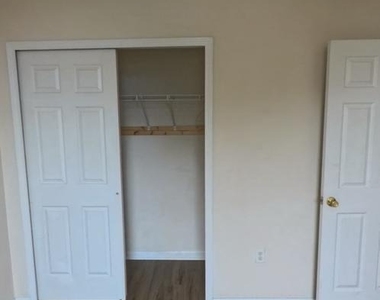 6428 Hannah Stables Drive - Photo Thumbnail 12