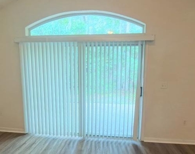 6428 Hannah Stables Drive - Photo Thumbnail 16