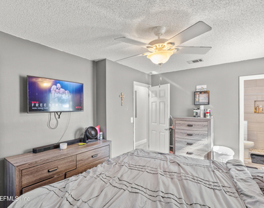 641 Sw Orange Avenue - Photo Thumbnail 10