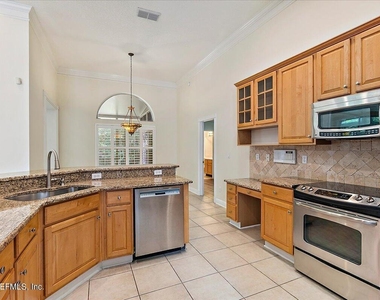 205 Odoms Mill Boulevard - Photo Thumbnail 10