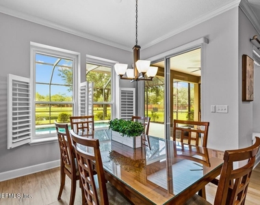 429 Buckhead Court - Photo Thumbnail 5