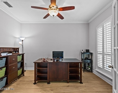 429 Buckhead Court - Photo Thumbnail 10