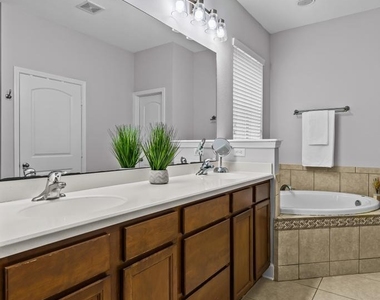 429 Buckhead Court - Photo Thumbnail 35