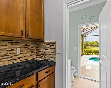 429 Buckhead Court - Photo Thumbnail 6