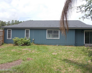 7529 Falcon Trace Drive W - Photo Thumbnail 3