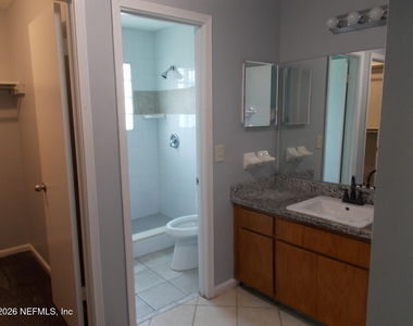 7529 Falcon Trace Drive W - Photo Thumbnail 14
