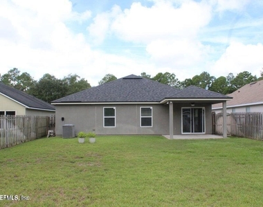 4198 Victoria Lakes Drive W - Photo Thumbnail 20