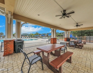 4198 Victoria Lakes Drive W - Photo Thumbnail 29