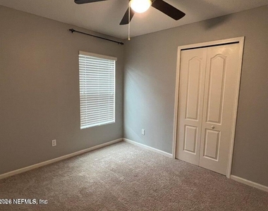 4198 Victoria Lakes Drive W - Photo Thumbnail 18