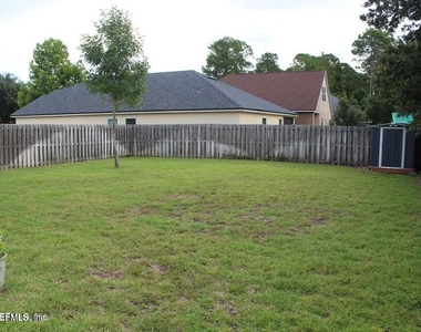 4198 Victoria Lakes Drive W - Photo Thumbnail 19
