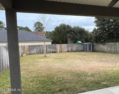 4198 Victoria Lakes Drive W - Photo Thumbnail 21