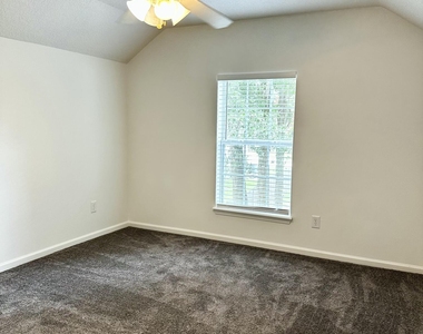 2298 Huckins Court - Photo Thumbnail 17