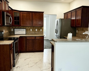 2298 Huckins Court - Photo Thumbnail 8