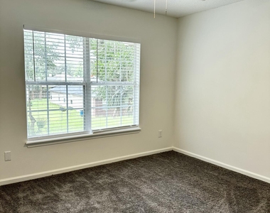 2298 Huckins Court - Photo Thumbnail 15
