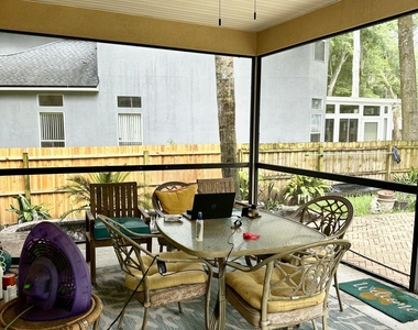 2298 Huckins Court - Photo Thumbnail 21